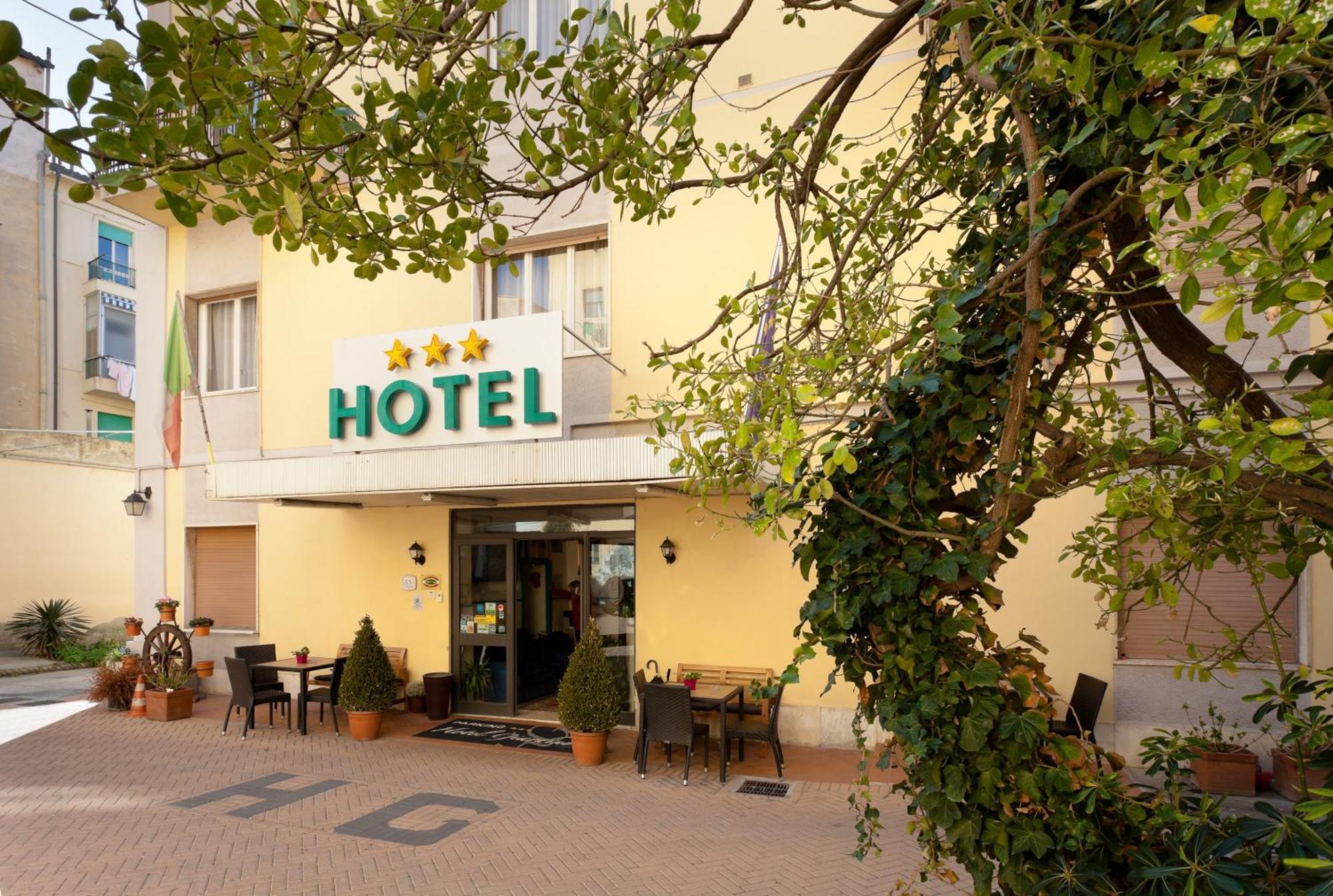 Parking Hotel Giardino Livorno Exteriör bild